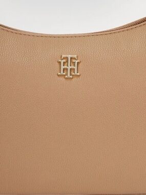 TOMMY HILFIGER Solid Beige Pu Hand Bag